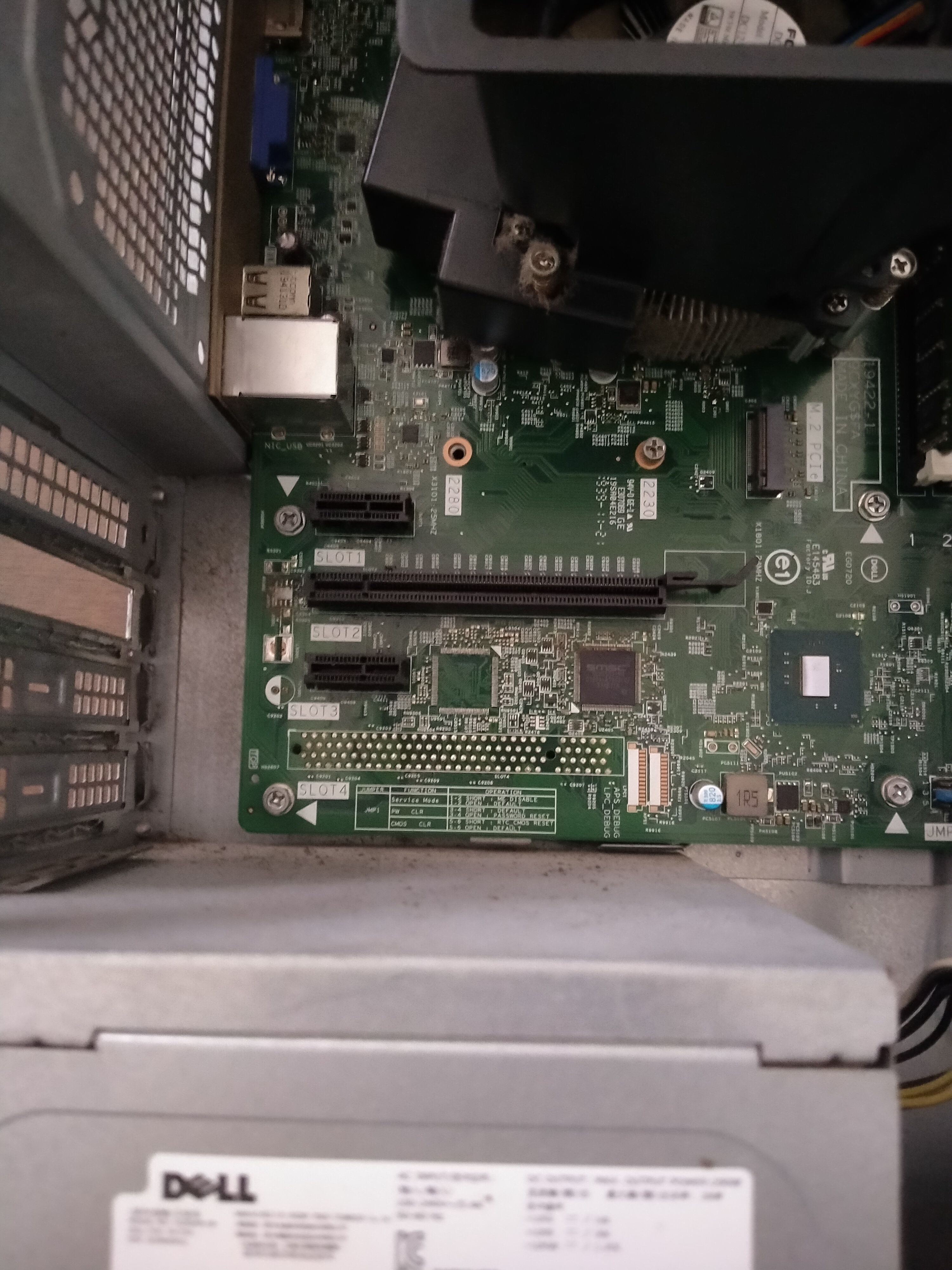 IMAGE OF DELL INSPIRON 3671 WITH EMPTY PCIE SLOT 2
